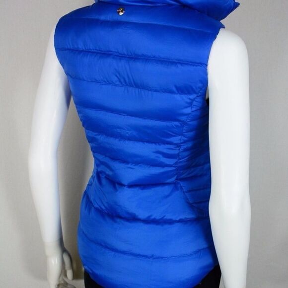 Lilly Pulitzer Snow Vest - Open to offers! - Picture 3 of 4